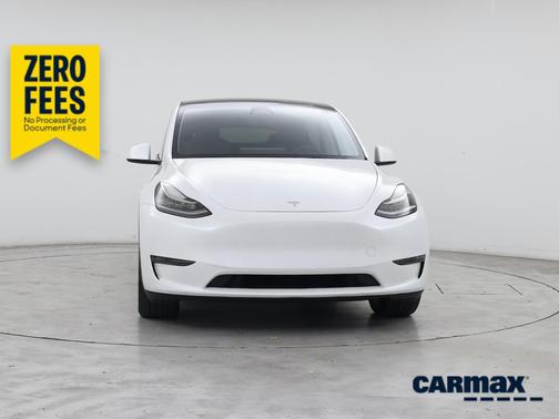 White 2023 Tesla Model Y Long Range