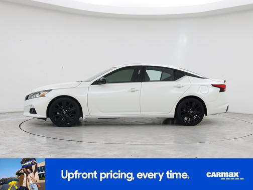 2022 Nissan Altima SR