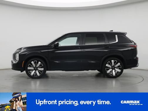 Black 2025 Mitsubishi Outlander SE
