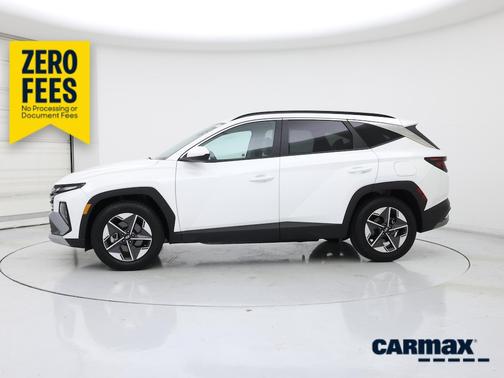 White 2025 Hyundai TUCSON SEL