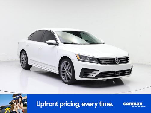 2016 Volkswagen Passat R-Line