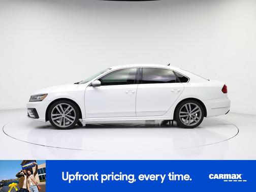 2016 Volkswagen Passat R-Line