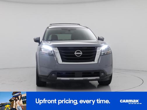 Gray 2022 Nissan Pathfinder Platinum