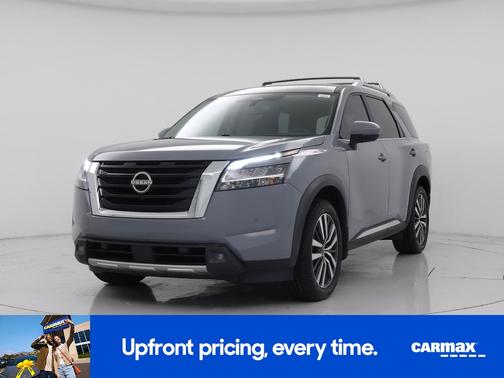 Gray 2022 Nissan Pathfinder Platinum
