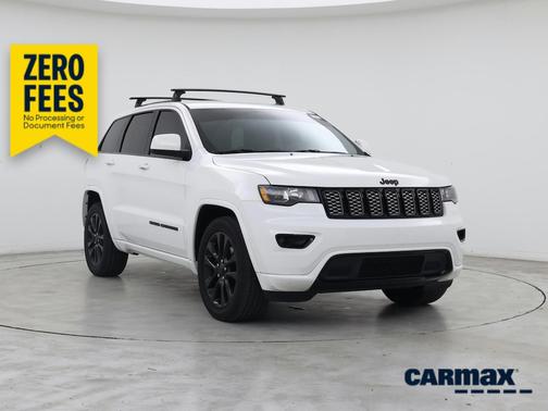 White 2019 Jeep Grand Cherokee Altitude