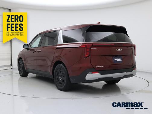 Red 2025 Kia Carnival LXS