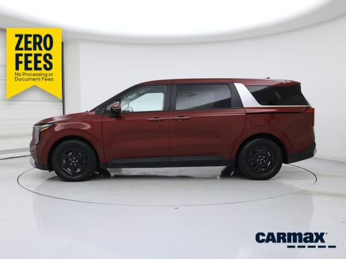 Red 2025 Kia Carnival LXS