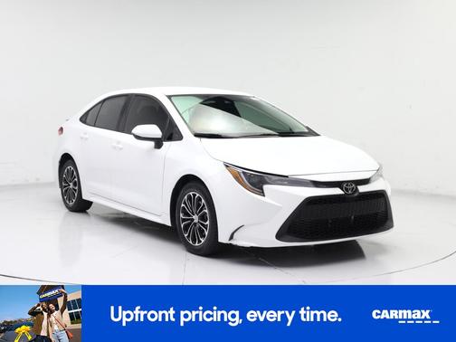White 2021 Toyota Corolla LE