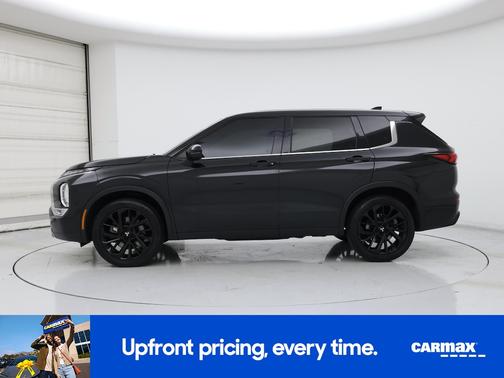2023 Mitsubishi Outlander SE
