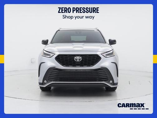 Silver 2021 Toyota Highlander XSE