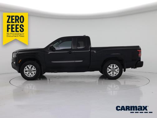 Black 2024 Nissan Frontier SV