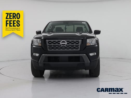 Black 2024 Nissan Frontier SV