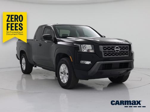 Black 2024 Nissan Frontier SV
