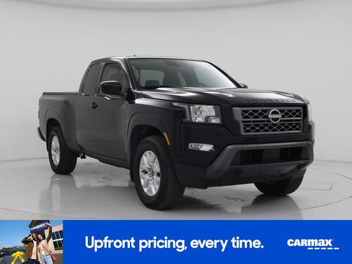 Black 2024 Nissan Frontier SV