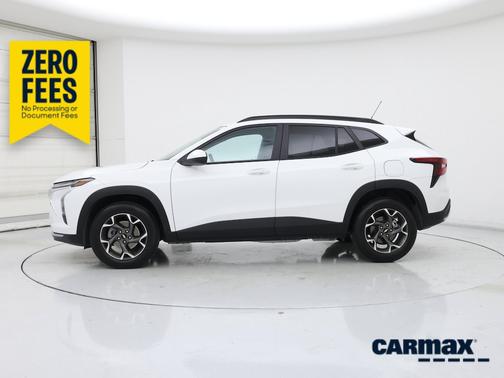 White 2025 Chevrolet Trax LT
