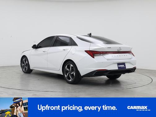 White 2022 Hyundai ELANTRA Limited
