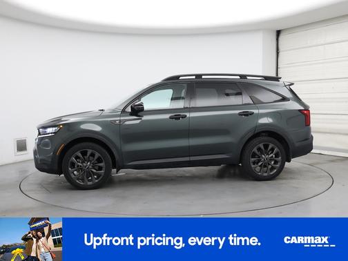 Green 2023 Kia Sorento X-Line EX