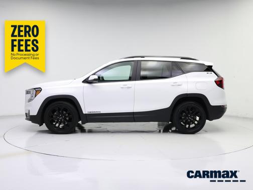 White 2022 GMC Terrain SLE