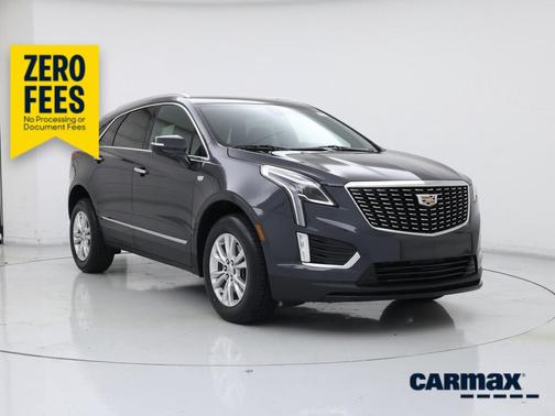 Gray 2022 Cadillac XT5 Luxury