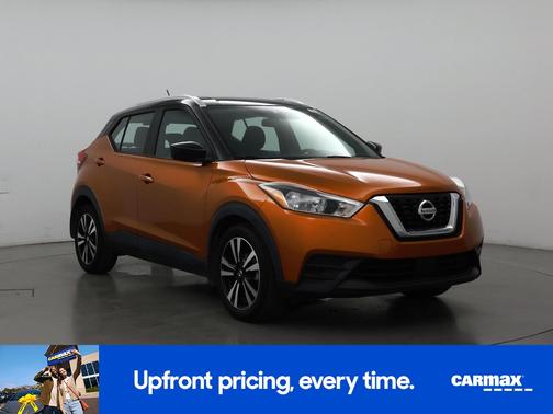Orange 2020 Nissan Kicks SV
