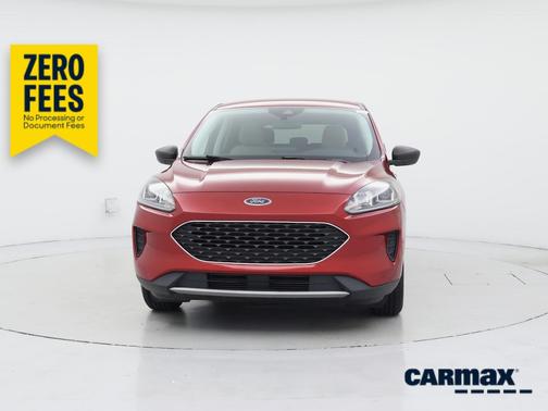 Red 2022 Ford Escape SE
