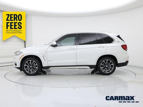 White 2018 BMW X5 eDrive XDrive40e