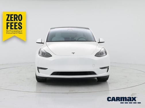 White 2023 Tesla Model Y Performance