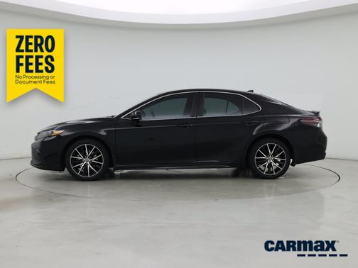 Black 2023 Toyota Camry SE
