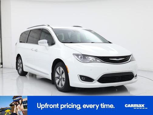 2018 Chrysler Pacifica Hybrid Limited