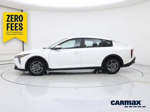 White 2025 Kia K4 LXS
