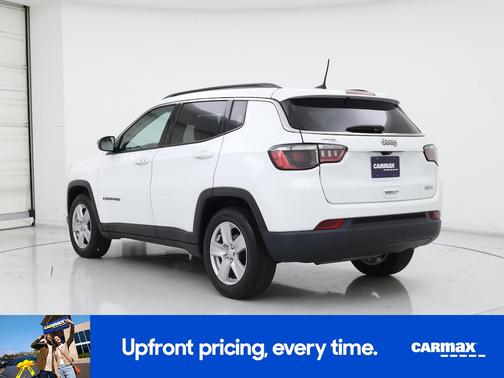 White 2022 Jeep Compass Latitude