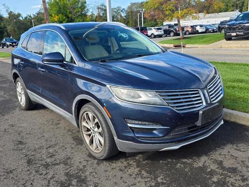2015 Lincoln MKC Base