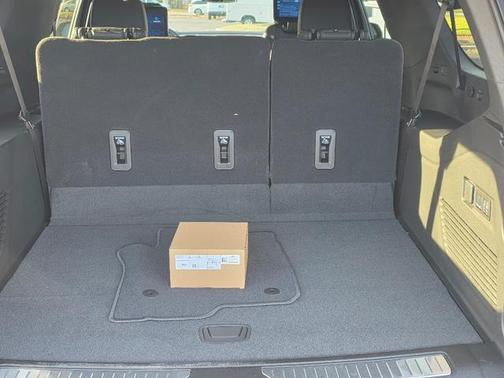 2026 Chevrolet Suburban Z71, 4WD