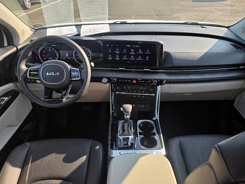 2023 Kia Carnival EX