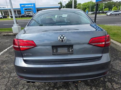 2015 Volkswagen Jetta Auto S w/Technology