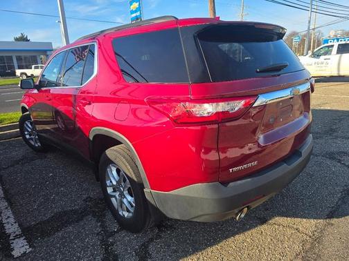 2021 Chevrolet Traverse LT Cloth
