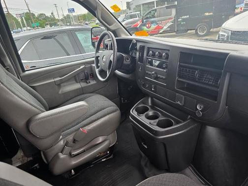 2023 GMC Savana 2500 Work Van