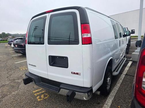 2023 GMC Savana 2500 Work Van