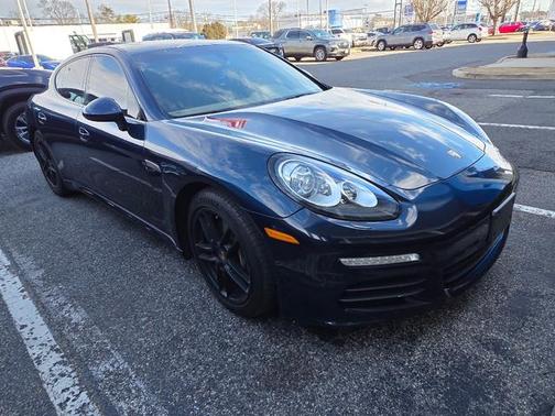 2014 Porsche Panamera 4