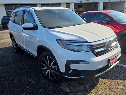 2022 Honda Pilot Touring 8-Passenger