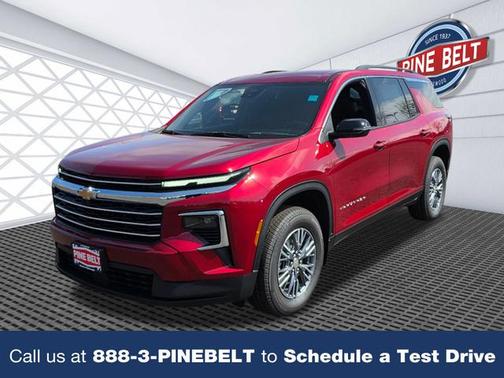 2025 Chevrolet Traverse LT
