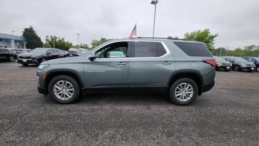 2022 Chevrolet Traverse LT Leather
