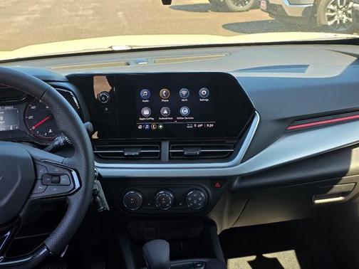 2025 Chevrolet Trax FWD 1RS