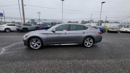2015 INFINITI Q70L 3.7