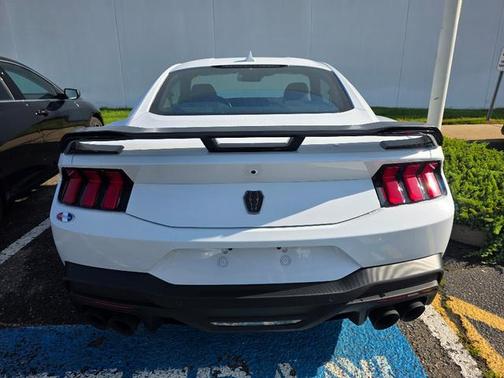 2024 Ford Mustang Dark Horse Fastback