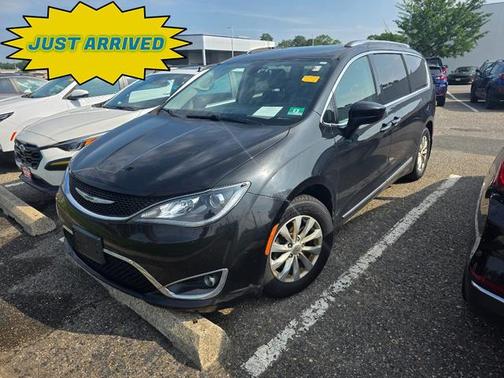 2018 Chrysler Pacifica Touring-L Plus