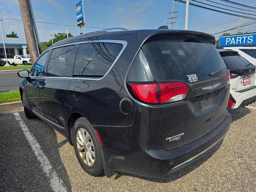 2018 Chrysler Pacifica Touring-L Plus