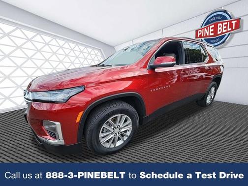 2023 Chevrolet Traverse LT Leather