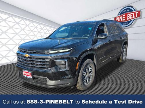 2025 Chevrolet Traverse LT