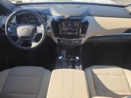 2023 Chevrolet Traverse LS